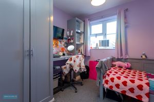 Bedroom- click for photo gallery